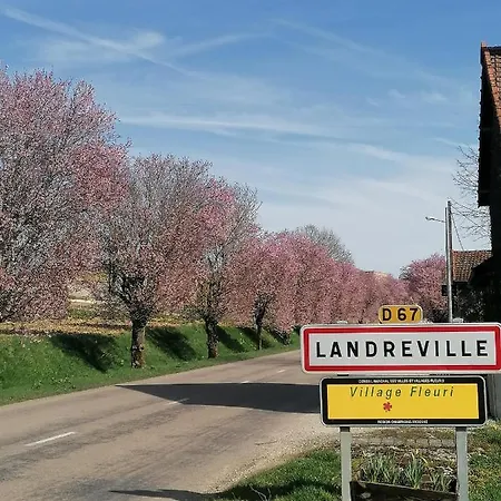 D'hotes Esprit De Famille Bed & Breakfast Landreville